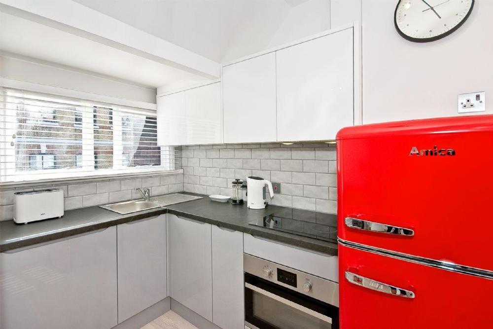 F5 Greek Street By City Living London Ngoại thất bức ảnh