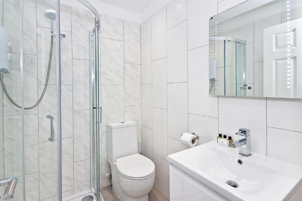 F5 Greek Street By City Living London Ngoại thất bức ảnh
